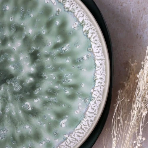 Novastyl Lot De 6 Assiettes Plates En Porcelaine émaillée Verte D27cm 7 Novastyl Lot De 6 Assiettes Plates En Porcelaine émaillée Verte D27cm – Image 5