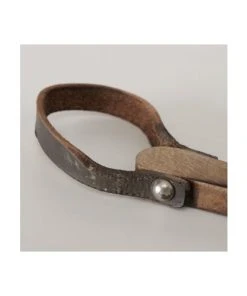 Wadiga Planche à Découper Ronde En Bois De Manguier Et Anse Cuir -Chef&Sommelier-boutique planche a decouper ronde en bois de manguier et anse cuir 3