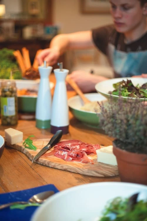 World Of Flavours Planche De Service En Bois D'olivier 17 X 39 X 1.8cm Marron 5 World Of Flavours Planche De Service En Bois D'olivier 17 X 39 X 1.8cm Marron – Image 3