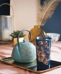 Maisons Du Monde Théière En Fonte Bleue Et Dorée 1,2L -Chef&Sommelier-boutique theiere en fonte bleue et doree 1 2l 1000 11 39 196429 3