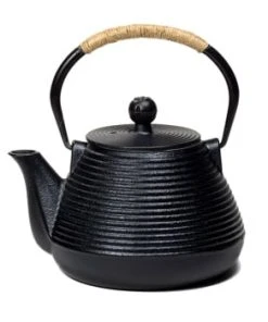 Mani Bhadra Théière Japonaise Noire En Fonte 1L 9 Mani Bhadra Théière Japonaise Noire En Fonte 1L -Chef&Sommelier-boutique theiere japonaise noire en fonte 1l tetsubin 1